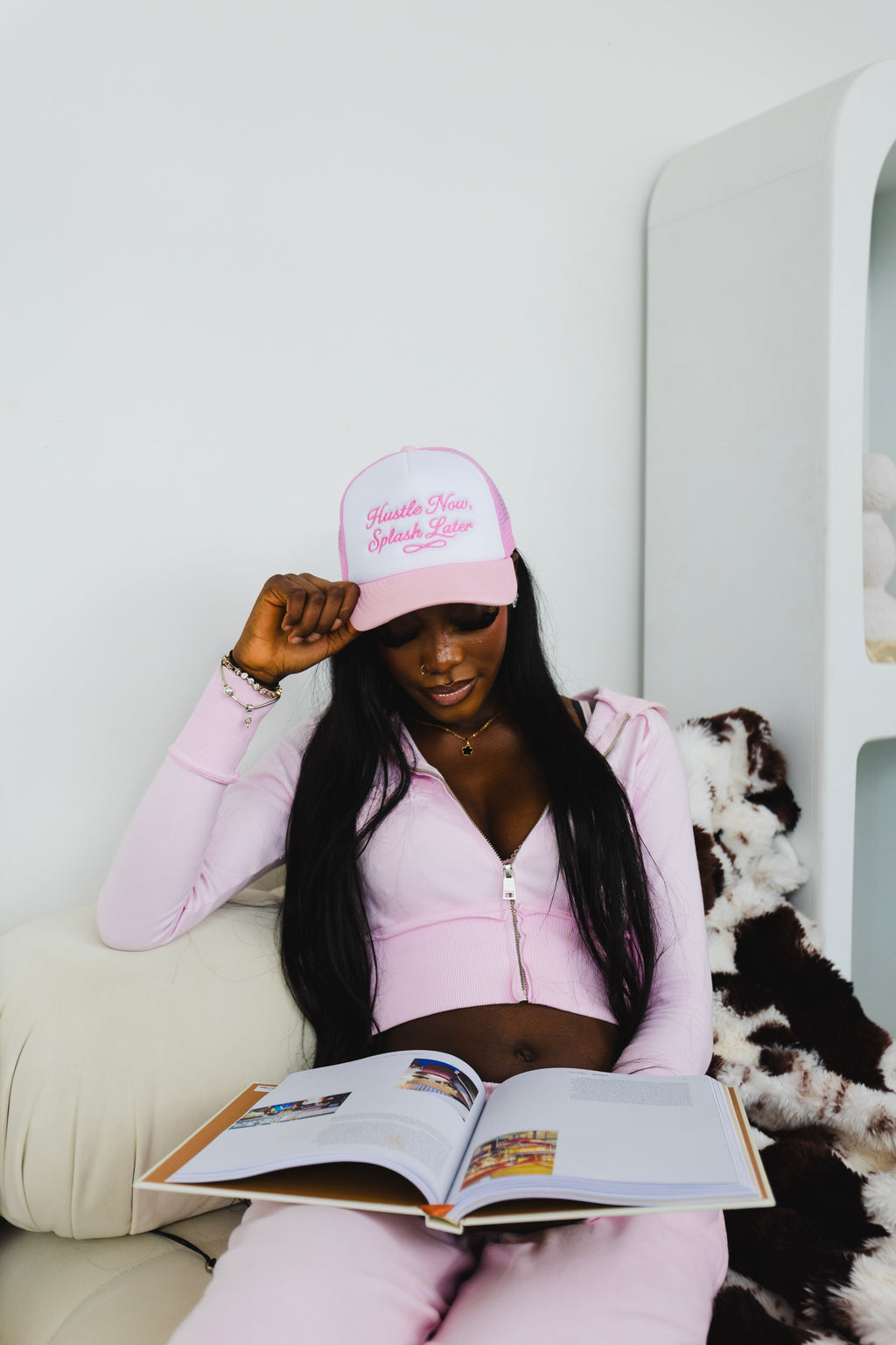 ML HNSL PREMIUM PINK TRUCKER’